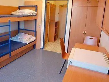 Dizzy Daisy Hostel Riviera Varsavia 0*,  Polonia
